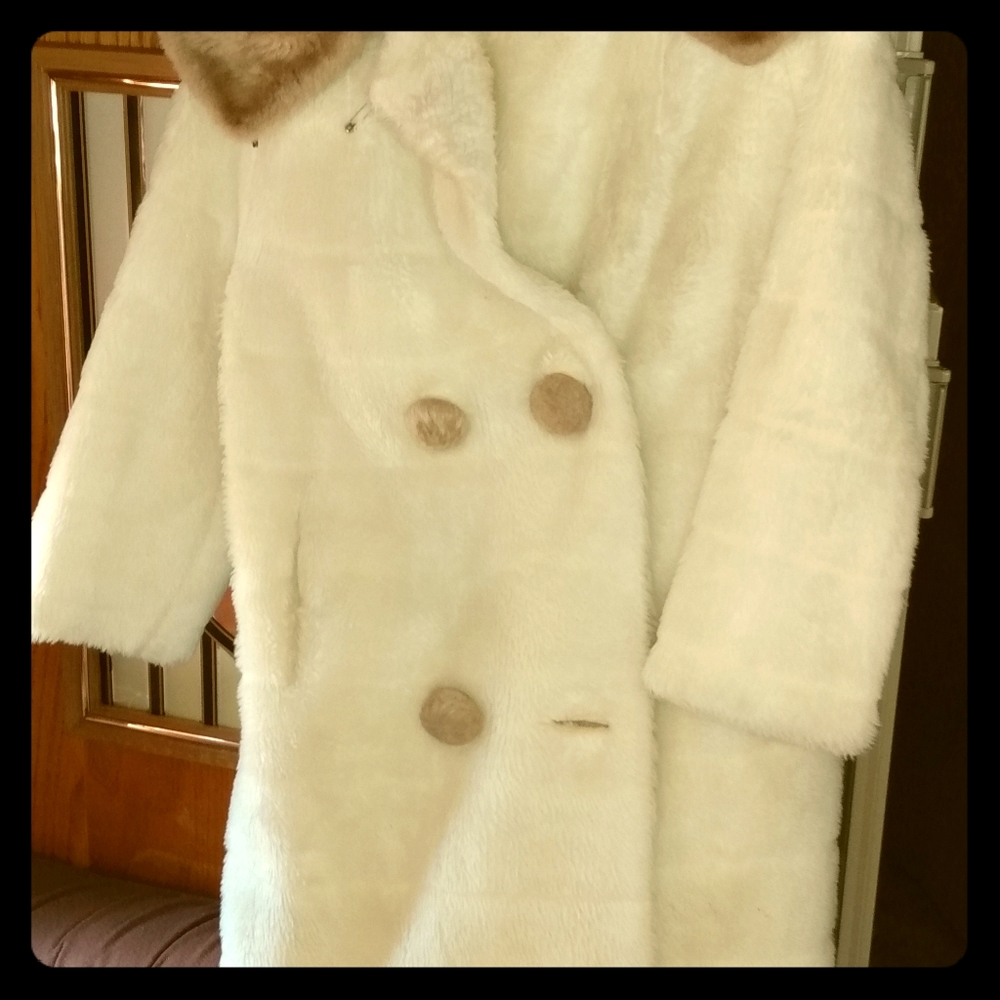 Vintage circa 1964-'73 ILGWU Faux Fur coat  Coat